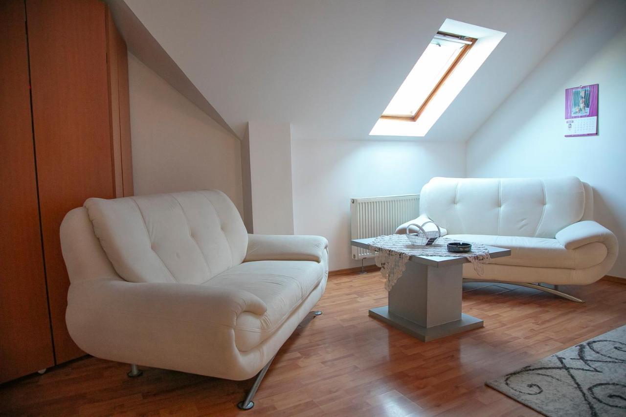 Xxl-House Apartment Targu Mures Exterior photo