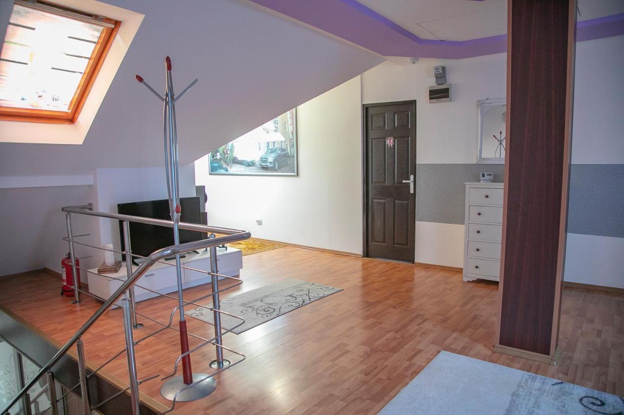 Xxl-House Apartment Targu Mures Exterior photo